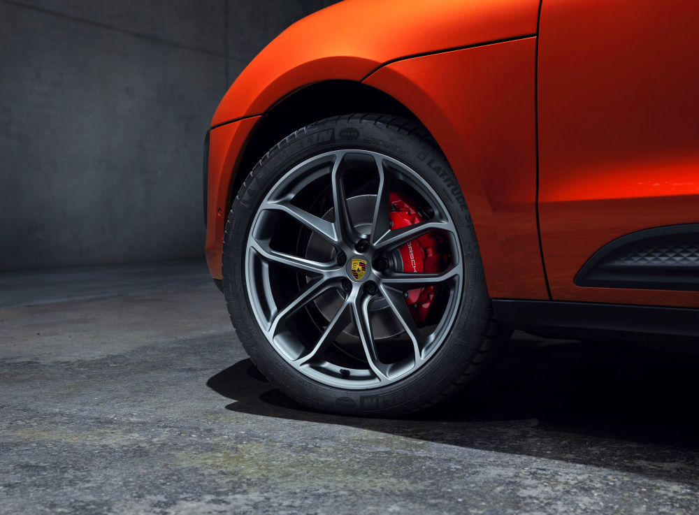 新款保时捷SUV来袭，动力全面升级，起步就有265马力＋PDK变速箱