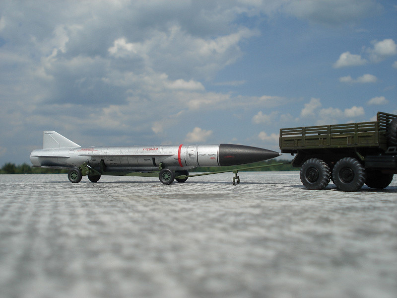 俄展示新式反舰导弹,拥有5马赫末端攻击速率,被誉为航母杀手!