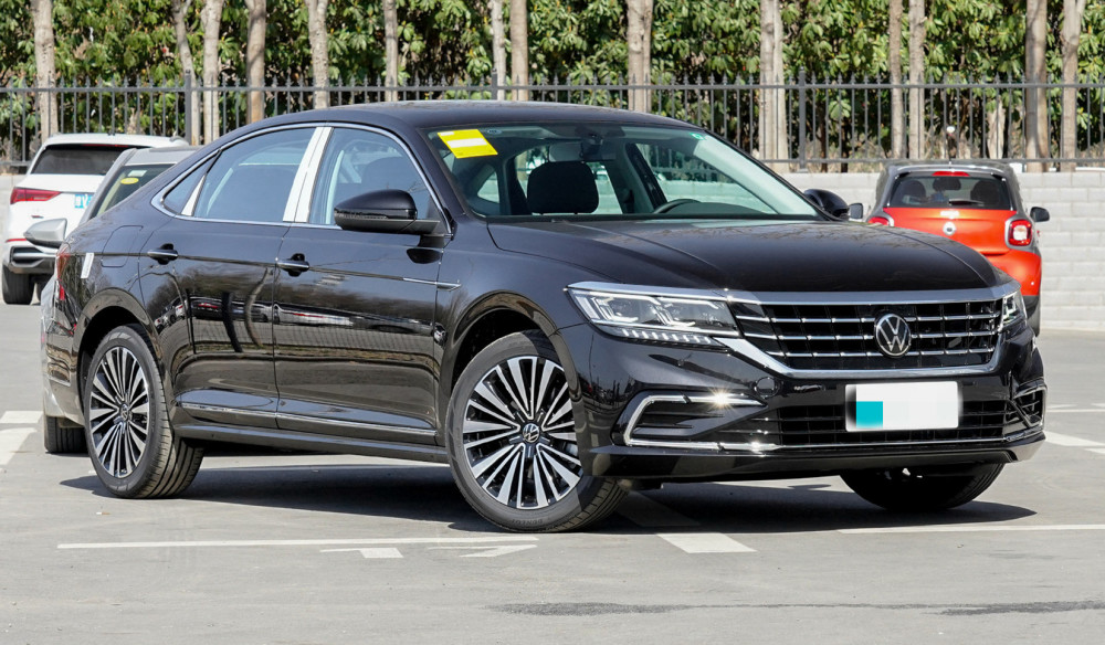 诸暨车主提了辆大众帕萨特，开了2600公里后，直言有话要说