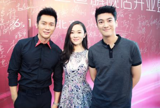 李晨曾与她同居9年她分手后嫁小4岁老公如今她已成人生赢家她是谁