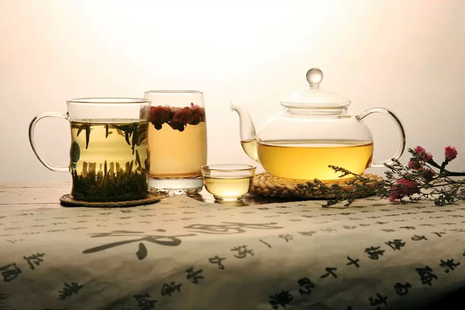 中药入茶,怎么喝养生不伤身?中医教你喝对"小药茶"!