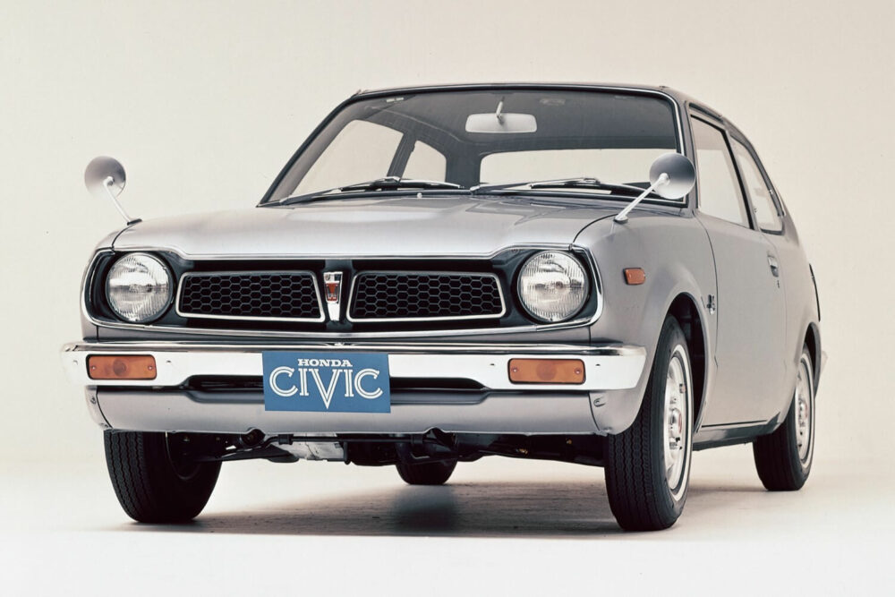 本田思域，真的只是对标卡罗拉的民用车