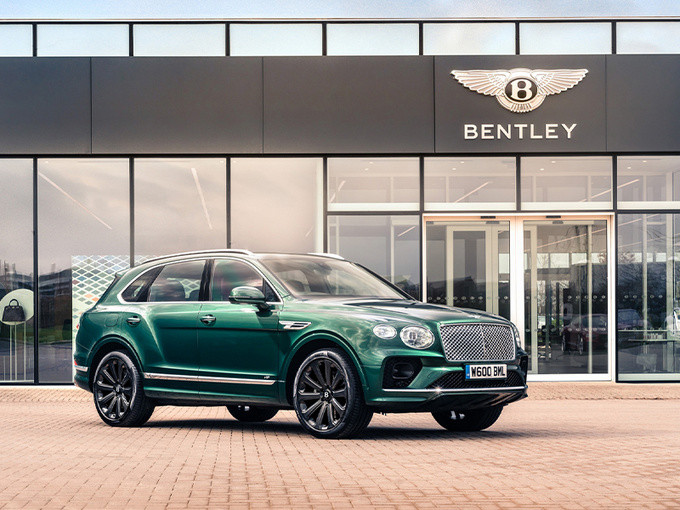 宾利添越推出改装配件！搭4.0T双增压，换22寸碳纤维轮毂