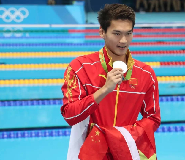 徐嘉余仰泳第五,为比赛曾拼到几乎休克!