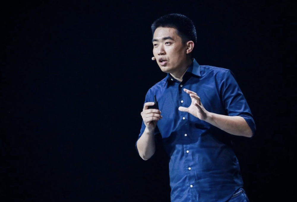 理想即将在港上市，王兴为第二大股东！造车新势力为何如此着急？