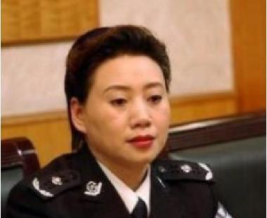 女贪官落马记,180位小鲜肉的交往对象,处级干部潘玉梅的不归路_腾讯新