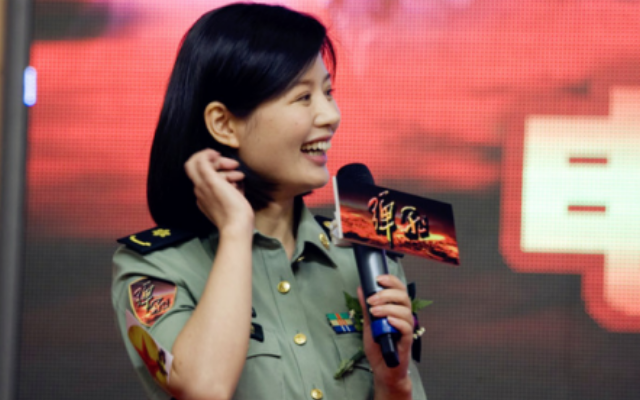 程愫迎45岁生日,失婚四年人生逆袭当院长,11岁崽崽已长成帅小伙