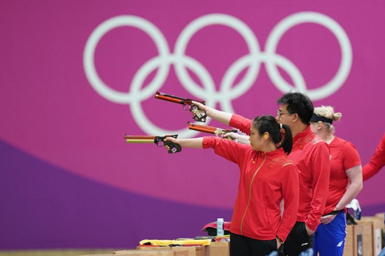 东京奥运会中国首金图片
