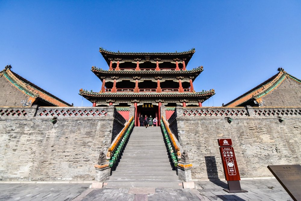 沈阳的这个大楼荒废24年变成烂尾楼却成为网红打卡地