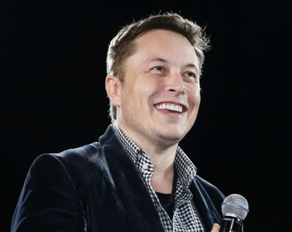 马斯克评论苹果：我们不会建造“围墙”来打击对手！