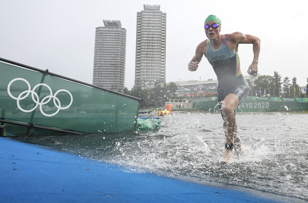 东京奥运会铁人三项女子个人赛赛况