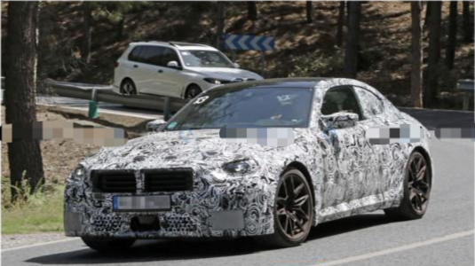 新一代宝马M2明年12月上线，独特方鼻子看起来更凶