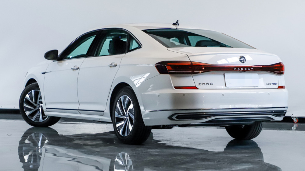 放弃比亚迪汉,选择了大众帕萨特新能源,老司机:对比后差距太大