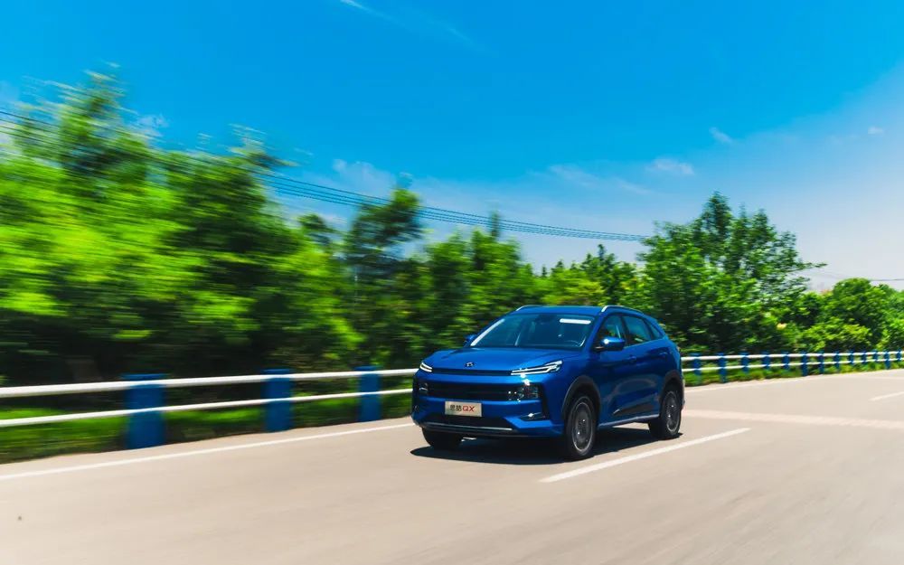 囿于市井 而向山海 用思皓QX冲破蛋壳生活