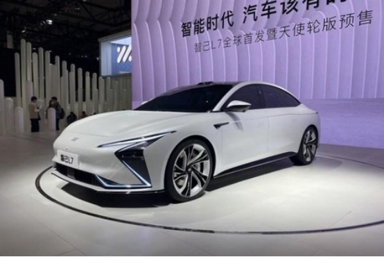 何为当下智能汽车该有的样子？智己汽车为你解答