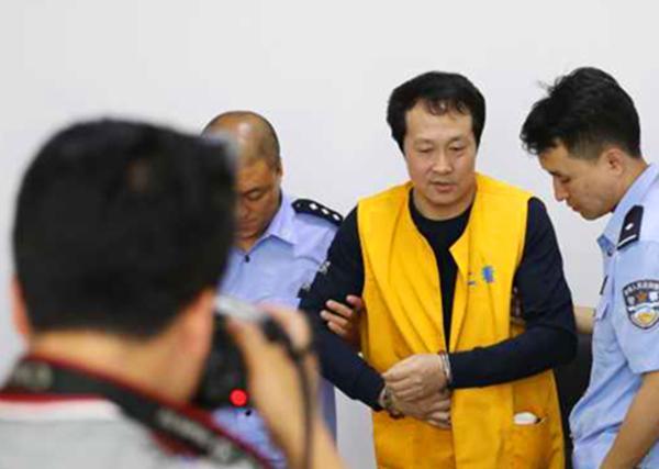 7日上午,在长春警方与当地警方配合下,庞屹被捕,审讯中,庞屹交代了二