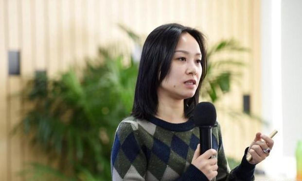 广东女富豪纪凯婷:30岁身价百亿,嫁小5岁农村小伙,学历仅初中_腾讯
