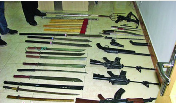 山东黑社会老大覆灭记:当街砍断仇人四肢,2002年被枪毙