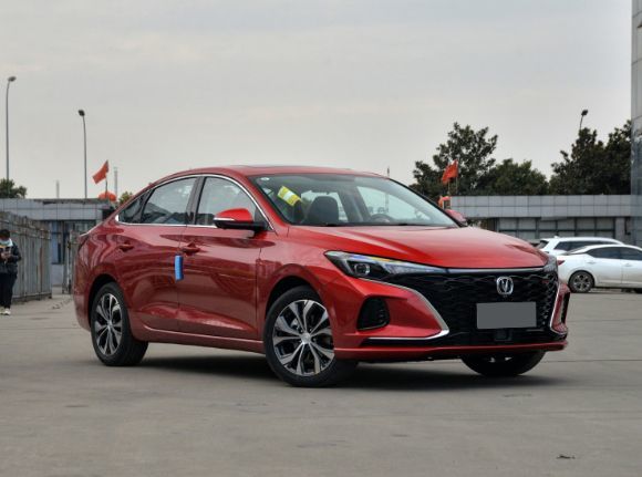 大涨35％！上半年国产紧凑型轿车销量盘点，逸动9.9万辆夺冠