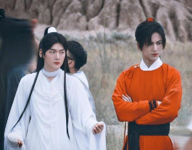 天官赐福 路透曝光 翟潇闻张凌赫古装造型翻车 难获粉丝认可 全网搜