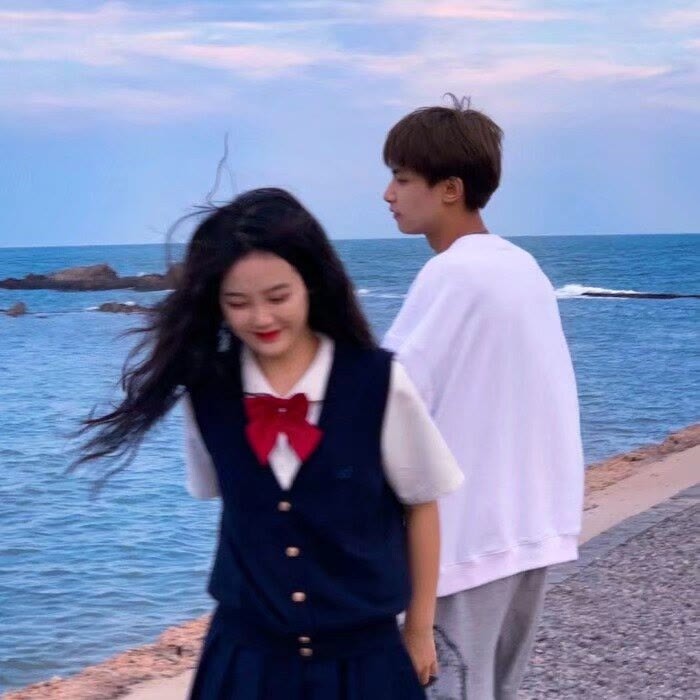 ins蓝色系情侣头像愿喜