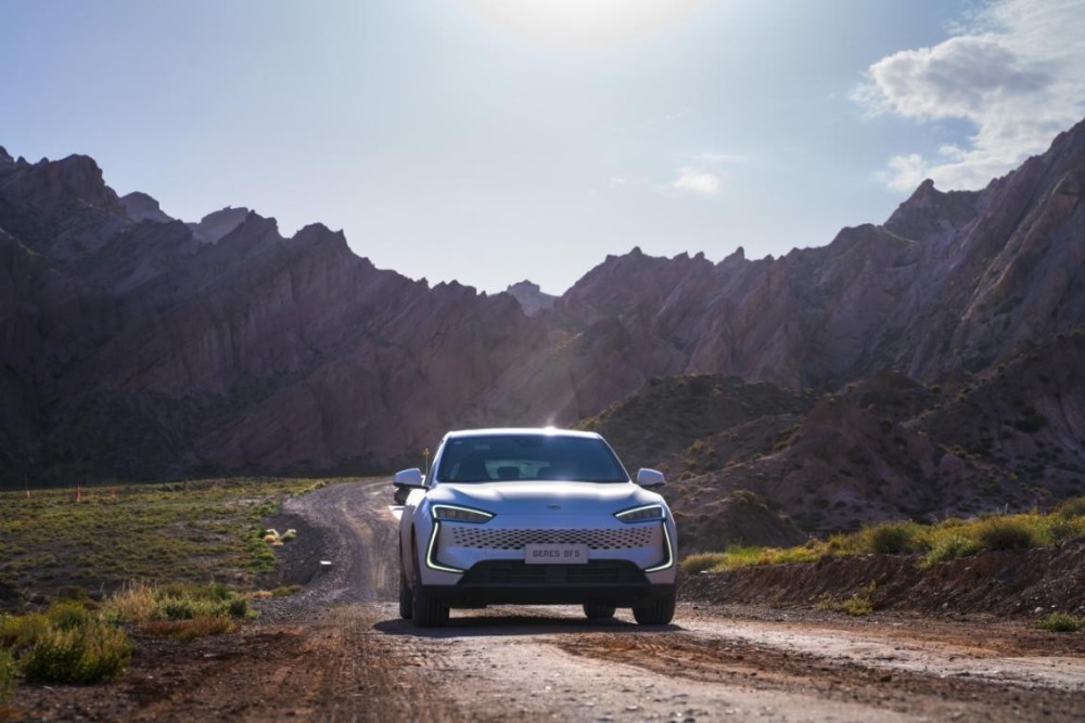 咋回事？头顶华为光环，月销只有百辆？