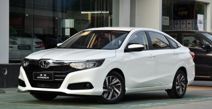 这车绰号叫“小雅阁”，空间同级无对手，还比卡罗拉保值