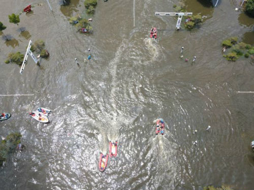 特写河南卫辉一场涉及50万人的紧急撤离