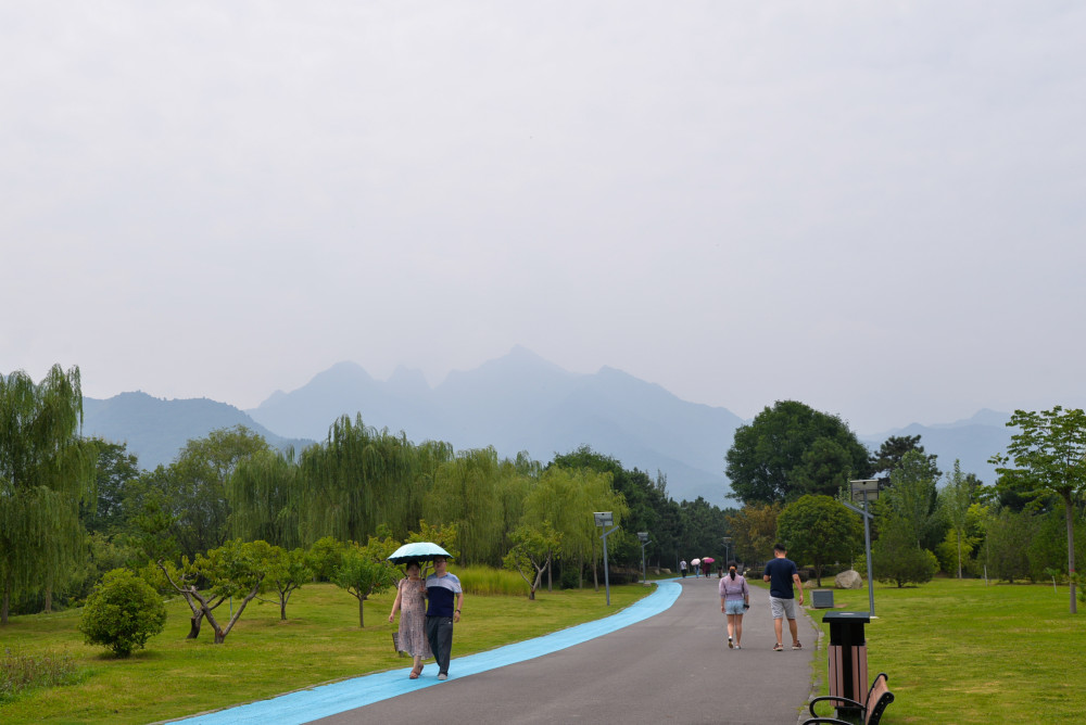 陕西省西安市长安区秦岭和谐森林公园(7月25日摄,无人机照片).