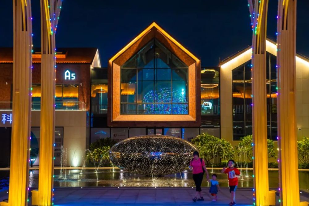 藏在城央的浪漫金融小镇,不打卡后悔!