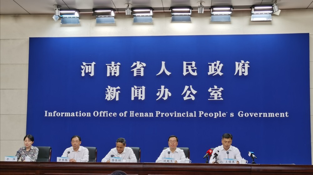 郑州市开辟绿色通道，为暴雨中涉水车辆理赔