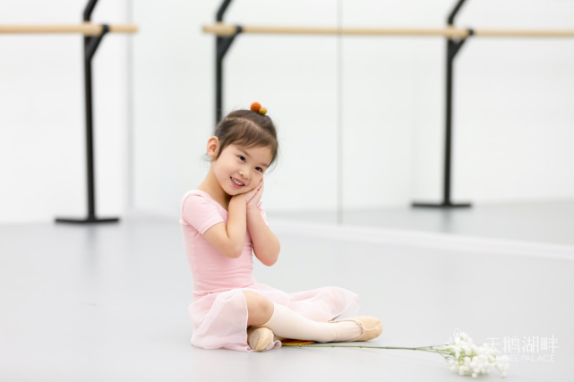 天鹅湖畔重新定义少儿芭蕾启蒙教育
