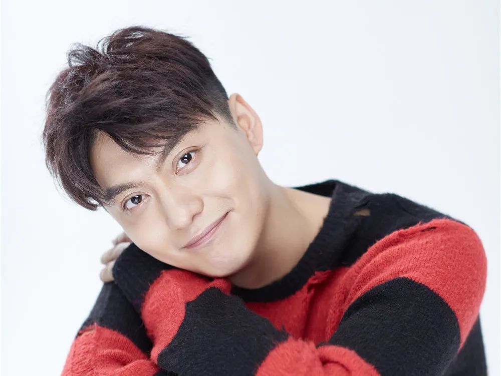 侯京健|一路攀登 向光而行_腾讯新闻