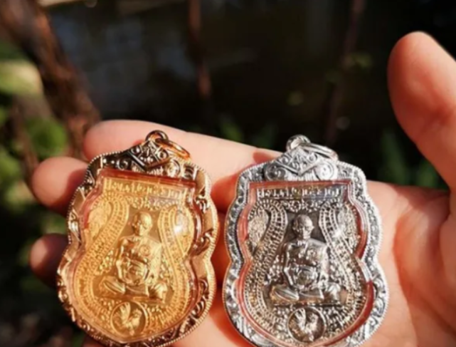 泰国佛牌怎样分别真假怎么鉴定自己佛牌真假