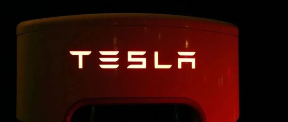 交付破纪录、净利暴增10倍！特斯拉越被骂越赚钱？