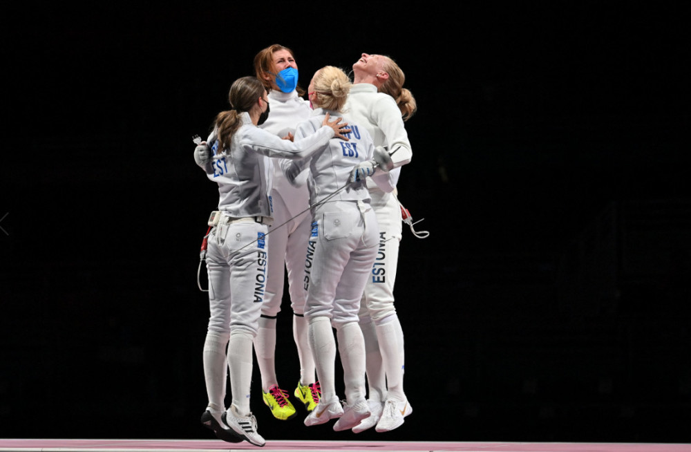 爱沙尼亚一黑到底问鼎金牌_腾讯新闻