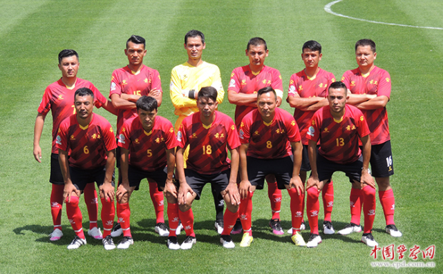 新疆前卫在第十四届全运会群众足球赛事中斩获一枚铜牌