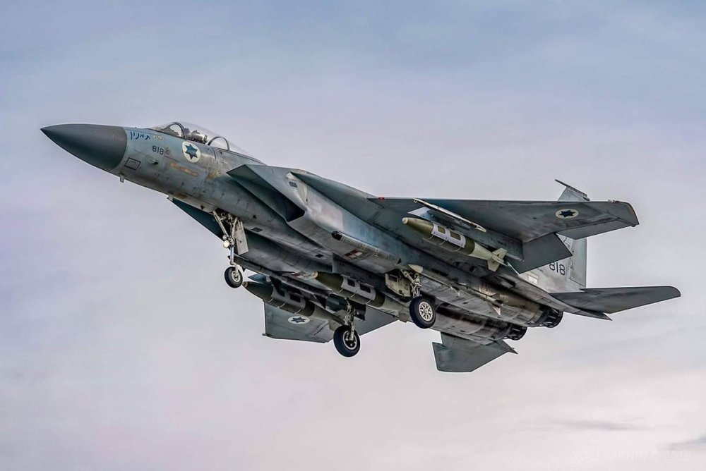 f-15c专职空优依然是主力,以色列不讲武德,挂3枚一吨重的炸弹_腾讯新