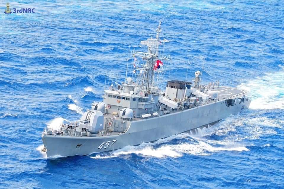 中国造战舰伴航英国航母编队护卫舰曾经有差距现在可扬眉吐气