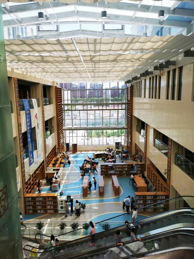 且将新火试新茶北京市顺义图书馆新馆的服务与创新