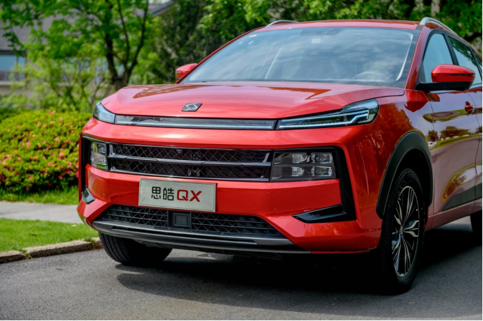 德系品质与MIS皓学架构加持 思皓QX向CS75PLUS发起PK