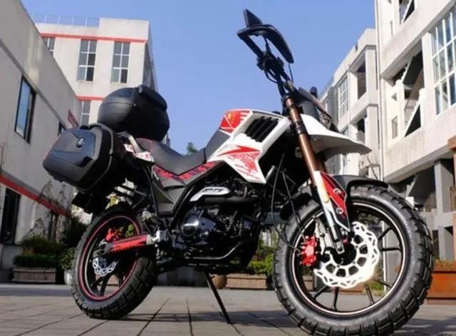 拉力变复古，国产又出新车！预测1万出头，油冷电喷250，银钢制造