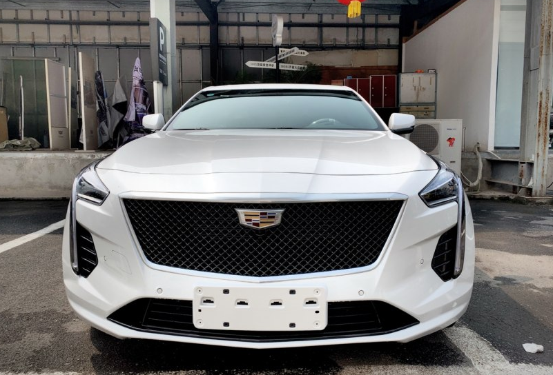 新款凯迪拉克CT6来了，外观不变配置调整，入门版贵了2万