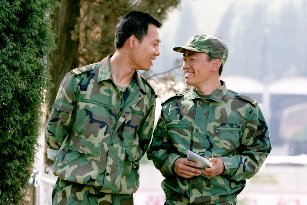 像许三多王宝强,成才陈思成,吴哲李晨,班长史今张译,老a的队长袁朗