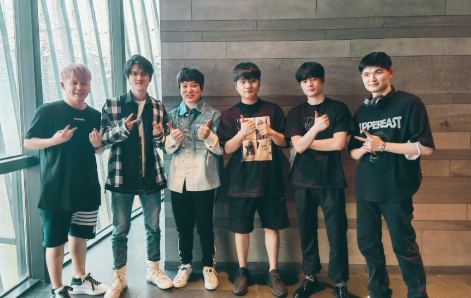 若风重回斗鱼进军lol手游如今老we仅差厂长一人聚首