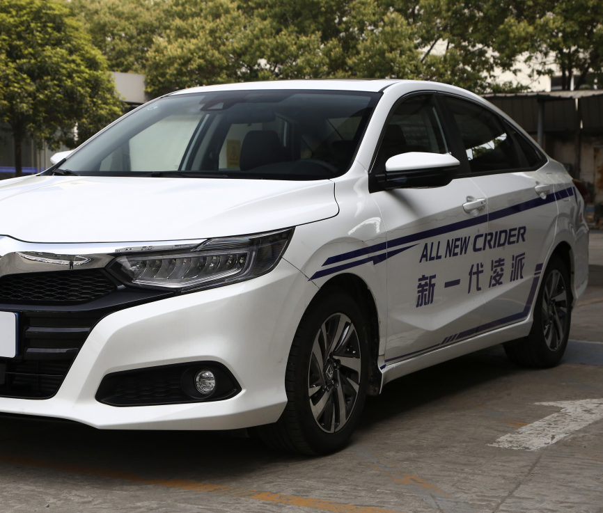 一箱油跑800多公里，配本田涡轮引擎，空间超越速腾，10万内入手