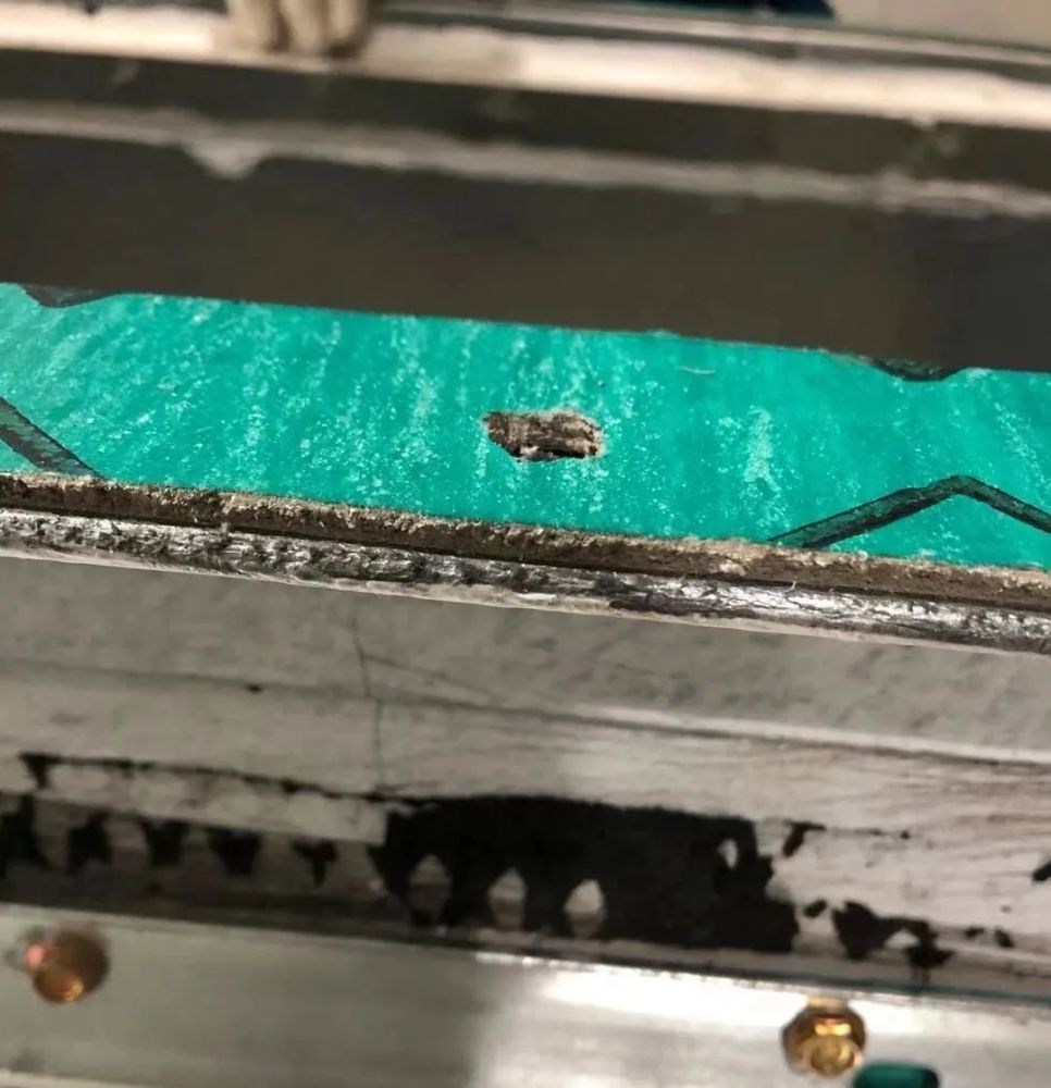 表4.3.1风管法兰垫料种类和特性4.3.