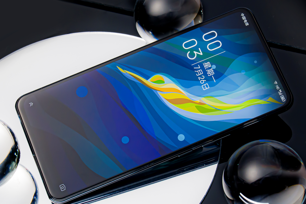 前置摄像头也进入了屏下时代中兴axon30屏下版图赏