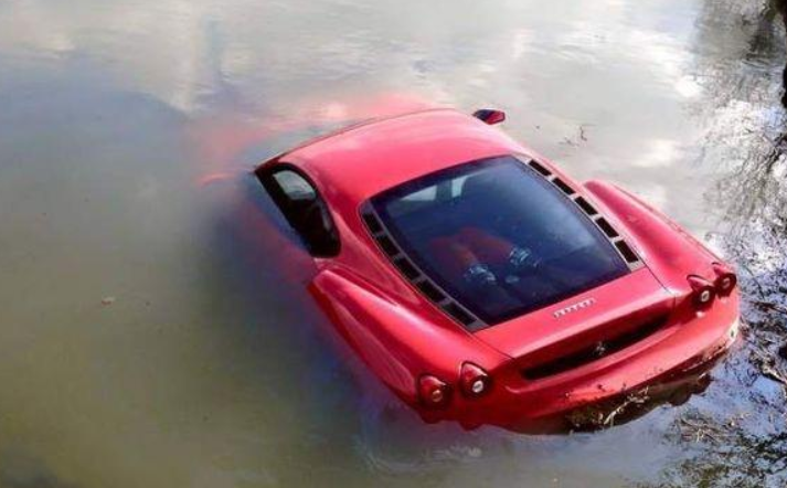 河南郑州暴雨过后那些泡水车去哪了