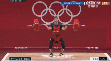 随后的挺举比赛,谌利军和莫斯克拉都成功试举175公斤.